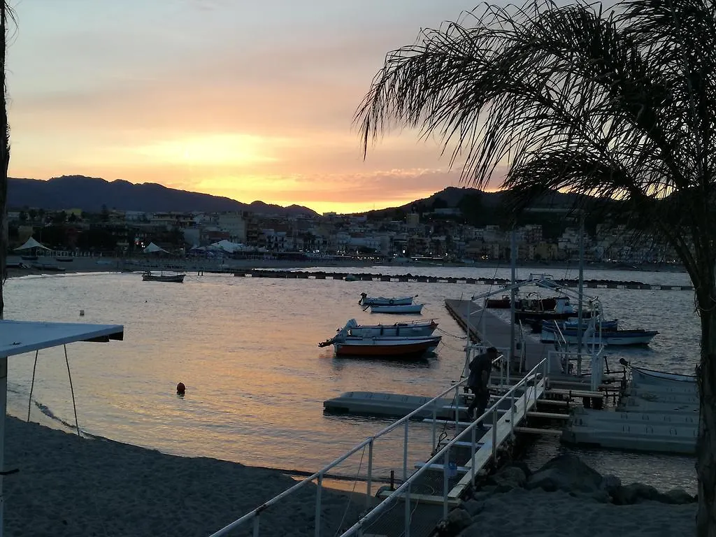 Casa Jolie Διαμέρισμα Fiumefreddo di Sicilia